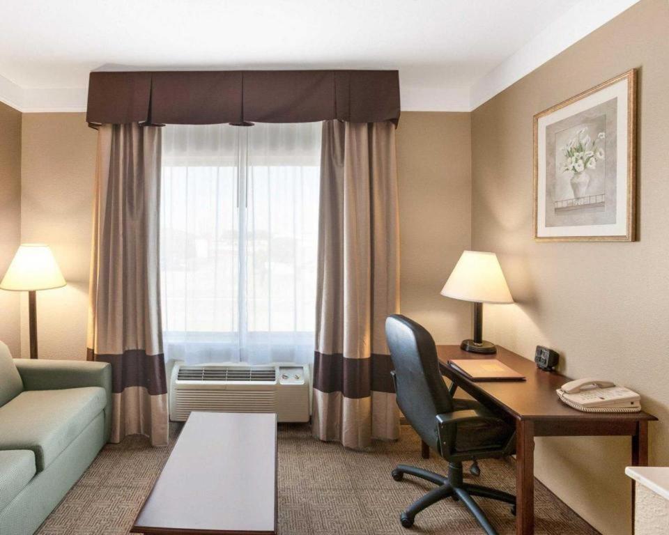 Comfort Suites Plainview Ngoại thất bức ảnh